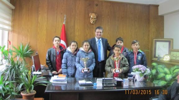  Abdurrahman Vardar Ortaokulu Hentbol Takımı Bursa Şampiyonu Oldu