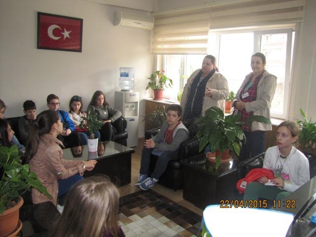Romanyalı öğrencilerden İlçe Milli Eğitim Müdürüne ziyaret