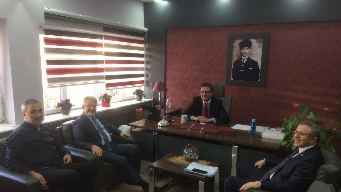 Nilüfer Belediyesi Başkanı Sn.Turgay ERDEM, İlçe Milli Eğitim Müdürümüz Mustafa Muharrem TÜFEKCİ'yi makamında ziyaret etti