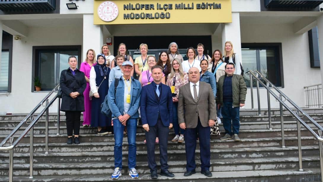 KARDEŞ OKUL PROJESİYLE HOLLANDALI EĞİTİMCİLERDEN NİLÜFER'E DOSTLUK ZİYARETİ
